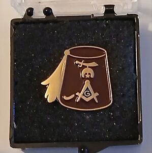Shriner Fez Masonic Lapel Pin